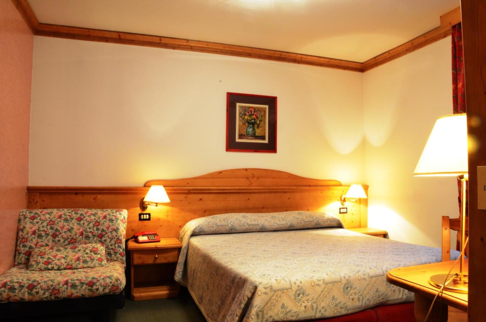 Hotel Alpi - Foza Bilik gambar